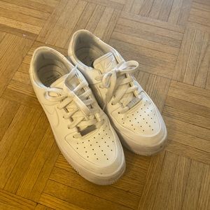 women Nike air force 1 all white size US6.5